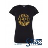 T-Shirt Senhora "A Vida Não Vem com Receita"